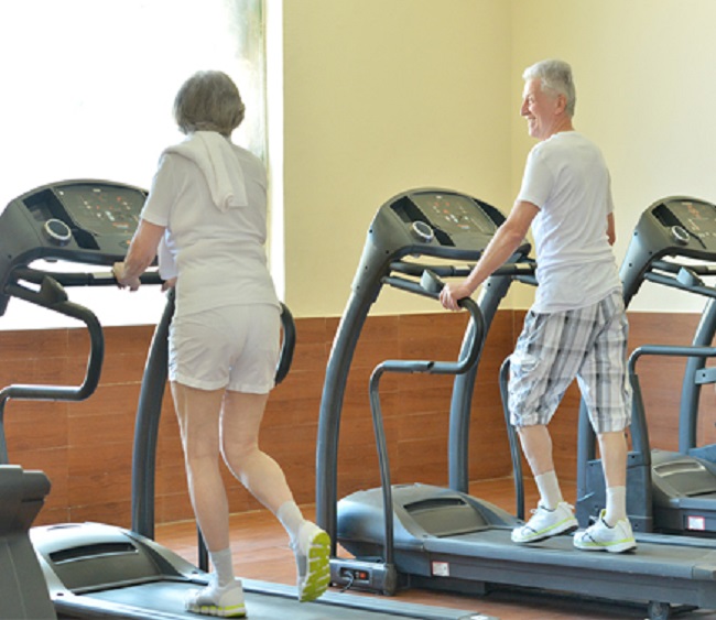 Máy tập thể dục cho người già đau khớp, thoái hóa khớp gối hiệu quả